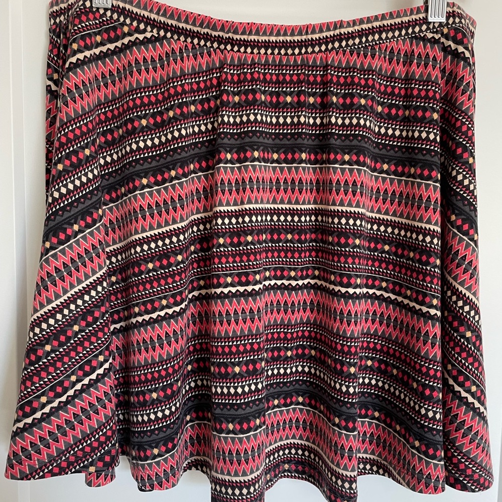 2/$14 Mossimo short skirt elastic waist patterned Size XL